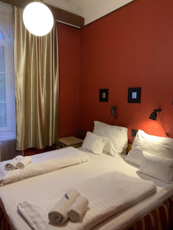 Hotel Omnibusz Budapest Exterior foto